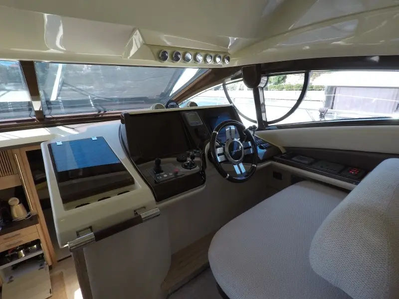 LUMA, Azimut 47 Fly