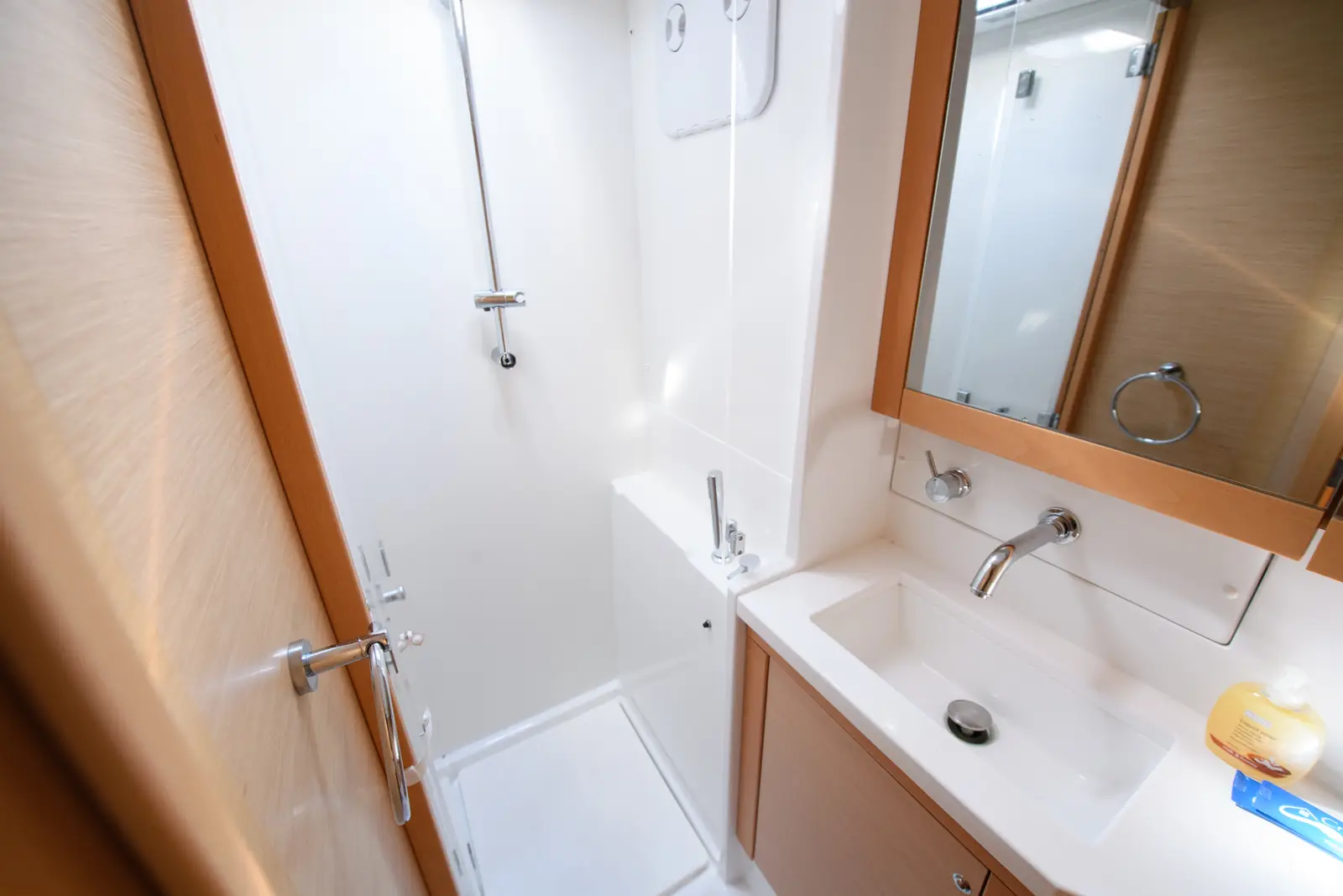 Athina (Pax 12), photograph 22
