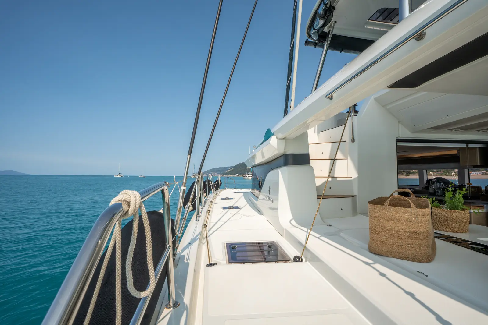 SAILUXE - Vega, photograph 3
