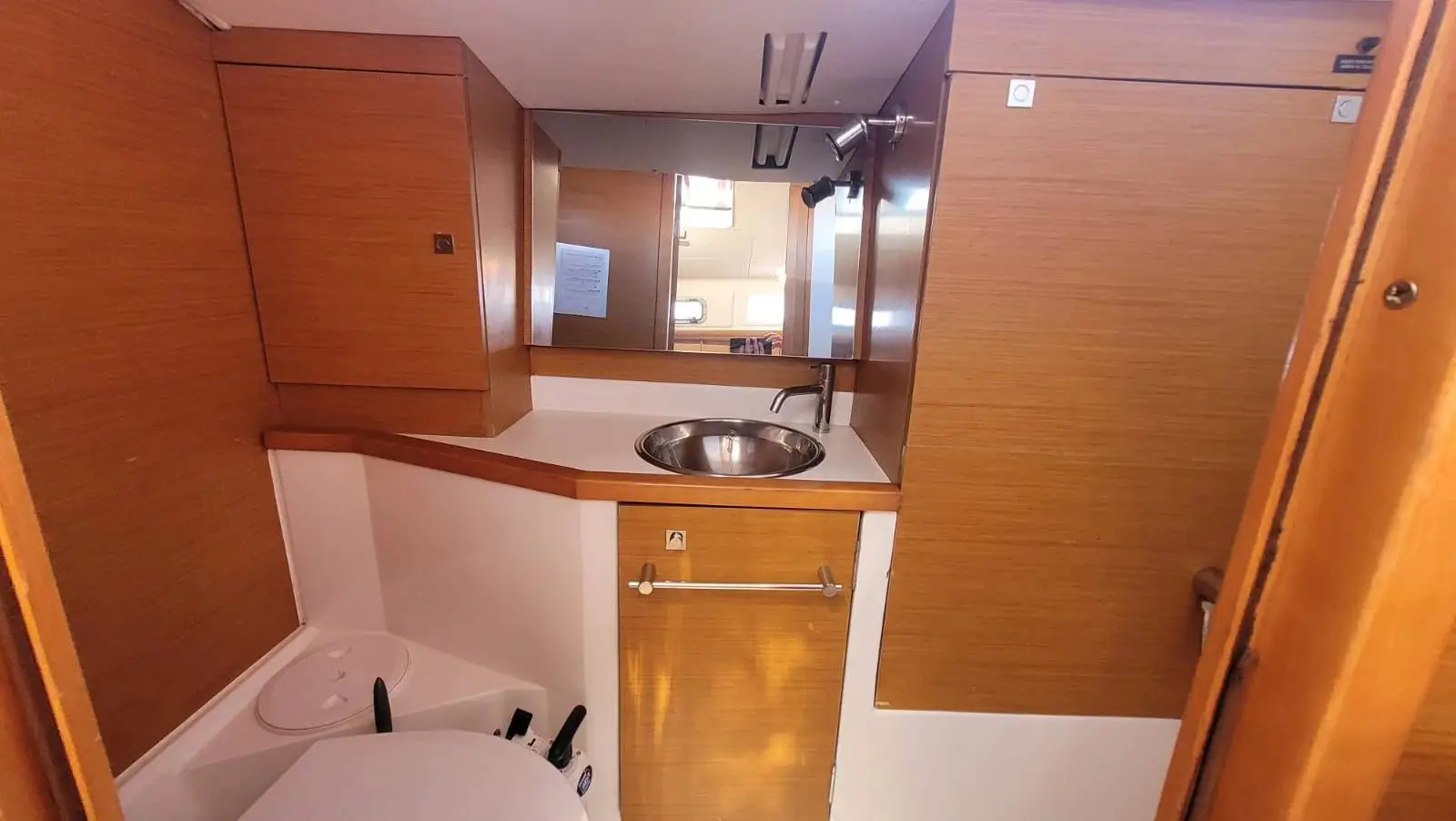 B 612, photograph 16