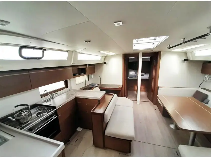 My Way, Interior image