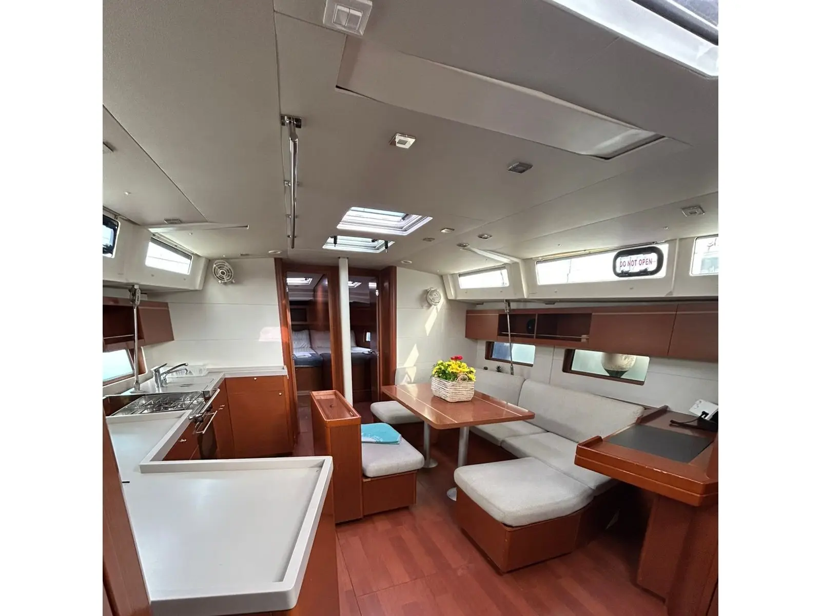 Oceanis 46.1 2019, Interior image