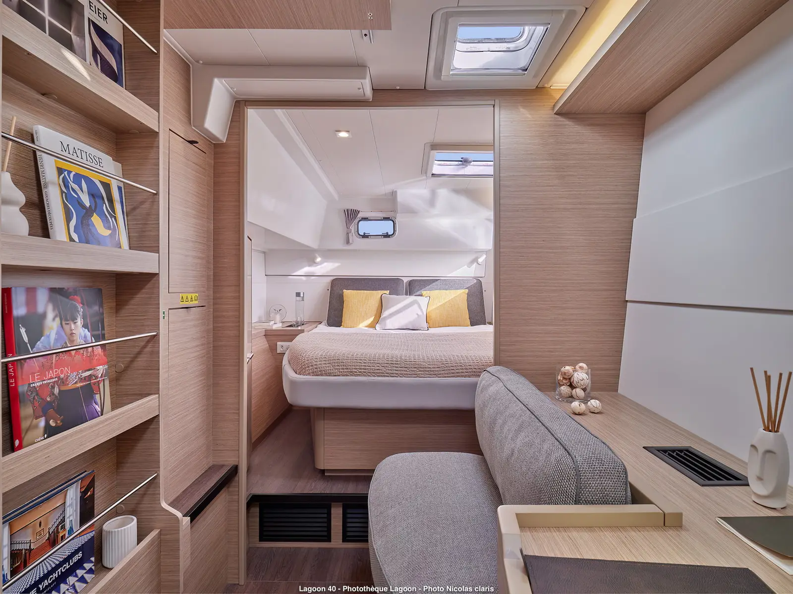 Nereus, Interior image