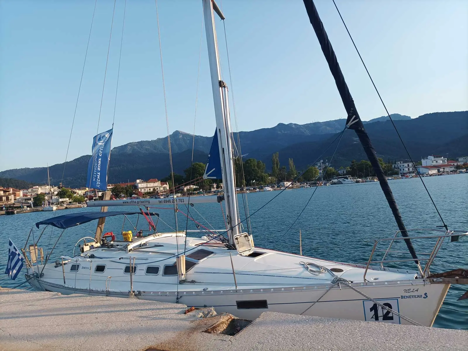 Nela, Oceanis 37