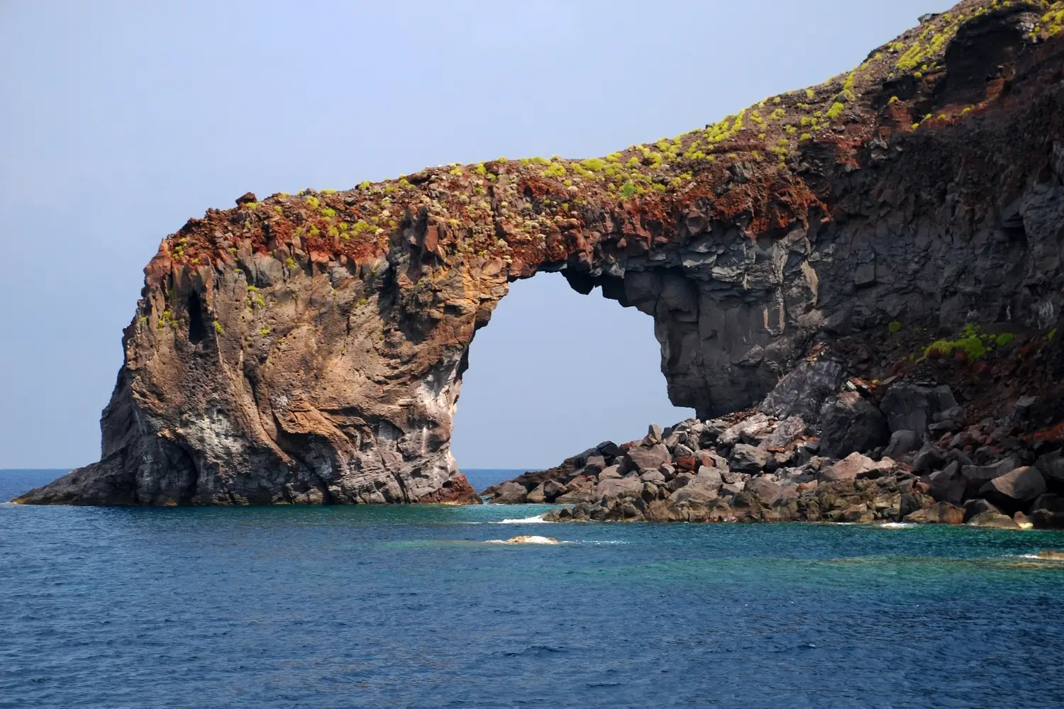 Aeolian Island Cabin 1, photograph 2