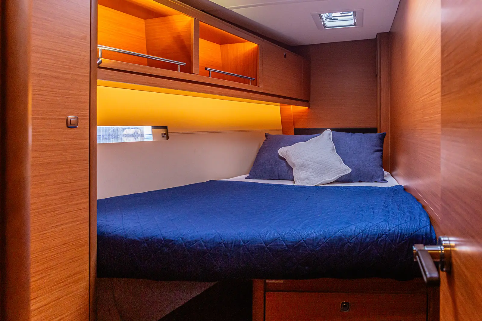 Euphoria Planet, photograph 8
