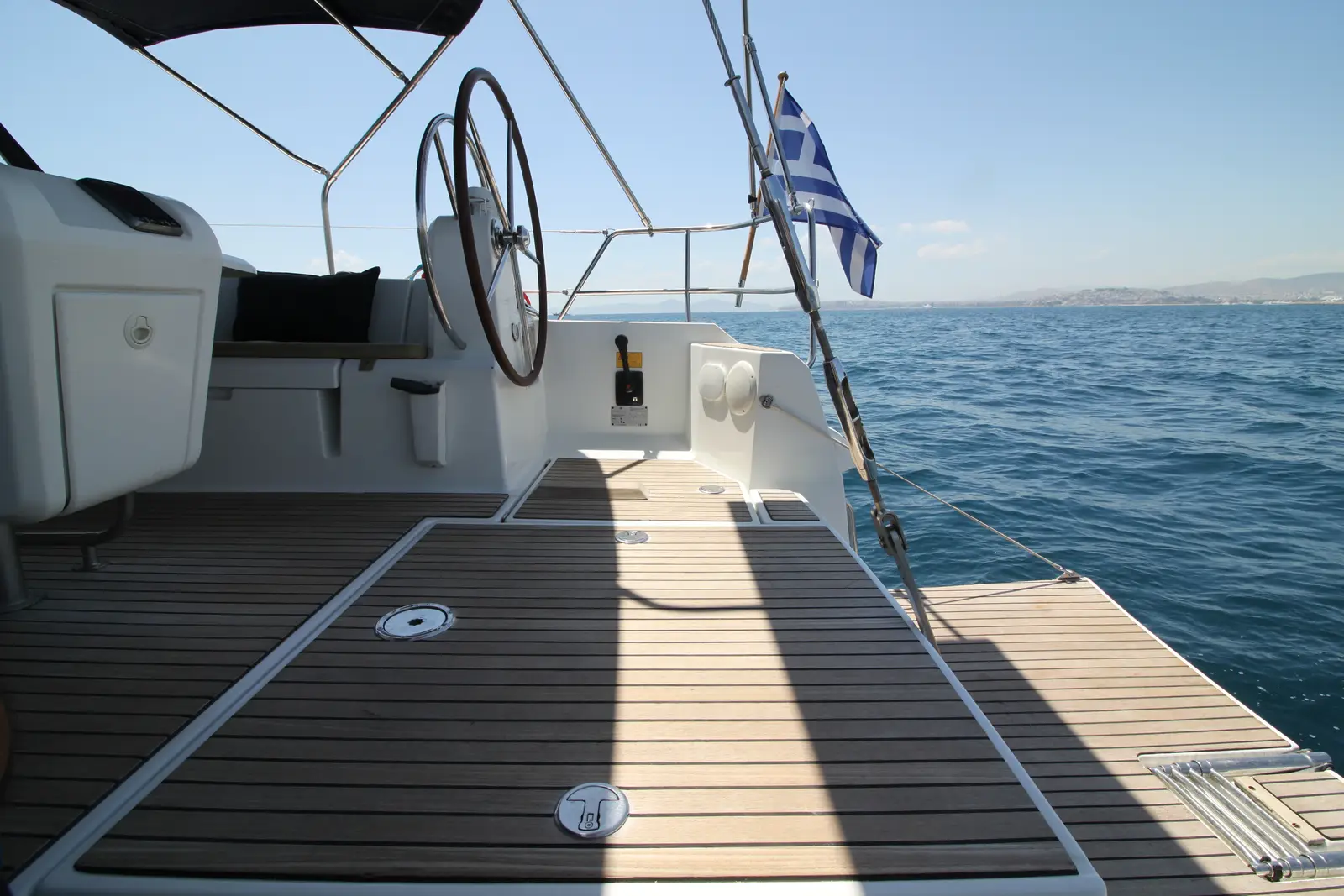 King of hearts - (A/C - Generator - Refit 2022), photograph 7