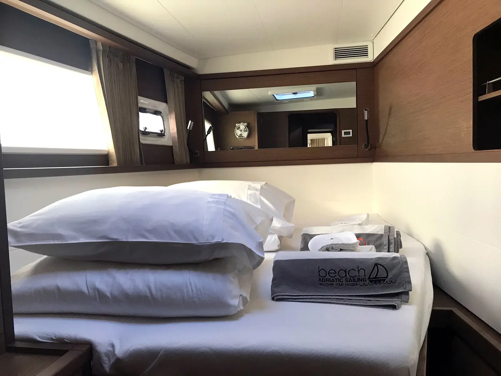 ADRIATIC CHEETAH, Interior image