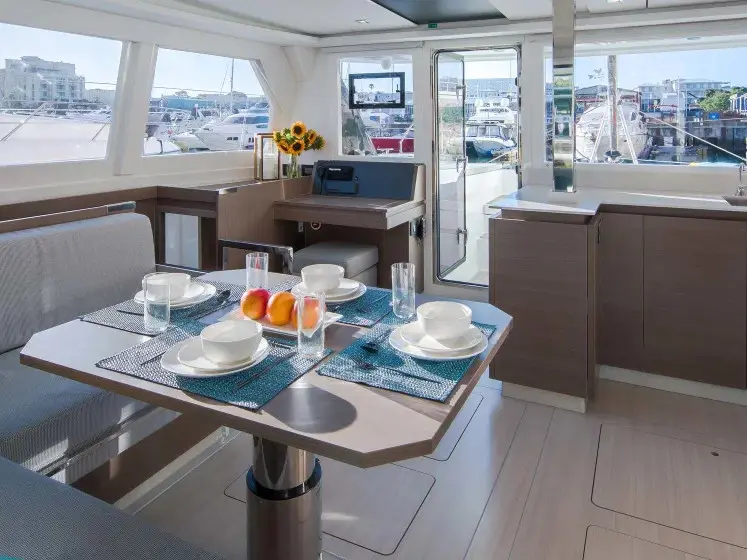 Moorings 4200/3/3 Exclusive, Interior image