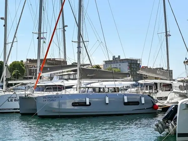 ISLAND BLUE V, Excess 11