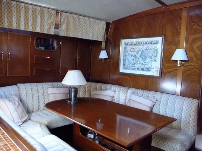 Libertas, Interior image