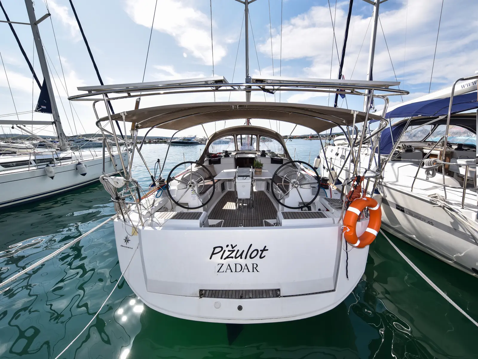 Pižulot, Sun Odyssey 449
