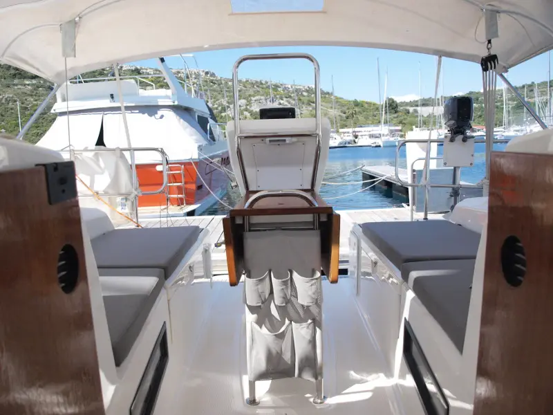 Sea Wolf, exterior