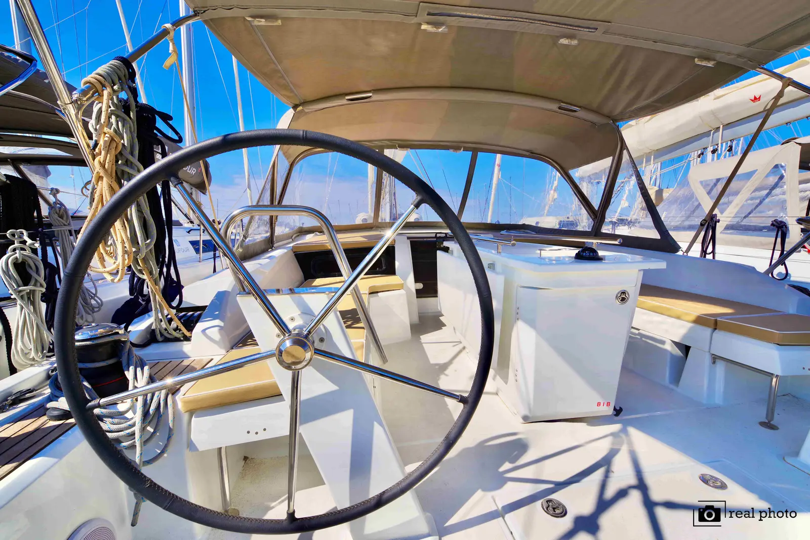 Nora - Water maker, Solar Panel , photograph 3