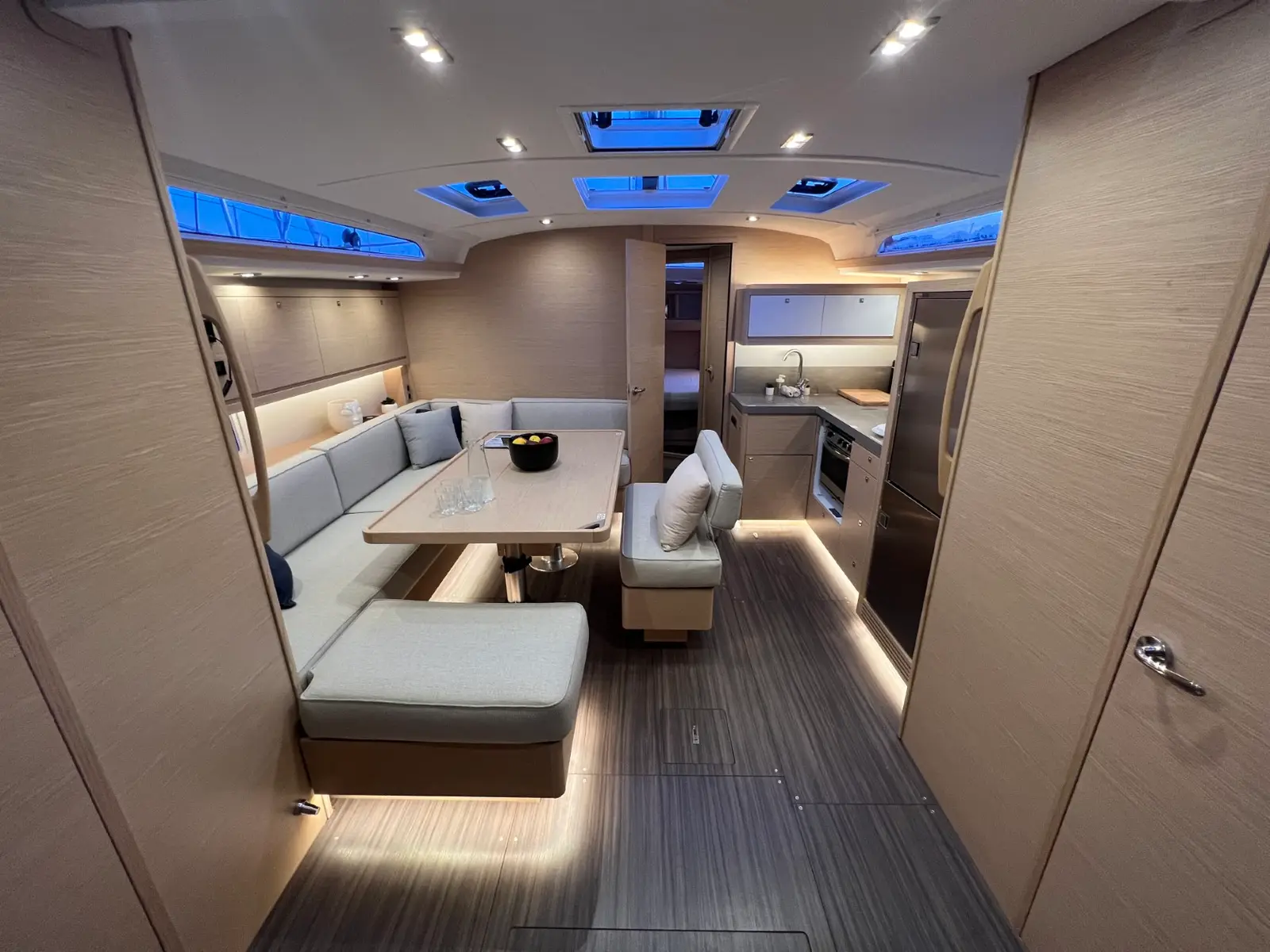 Andreja, Interior image