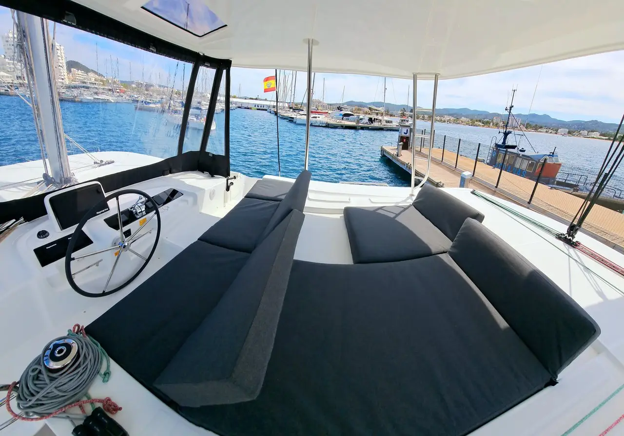 Silver Elli, Cockpit 2