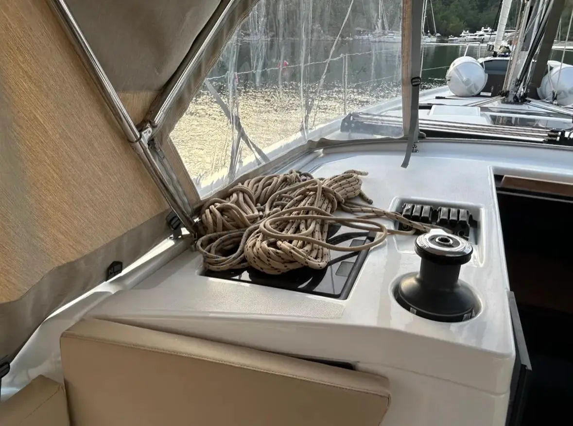 Sail Corvus, photograph 4