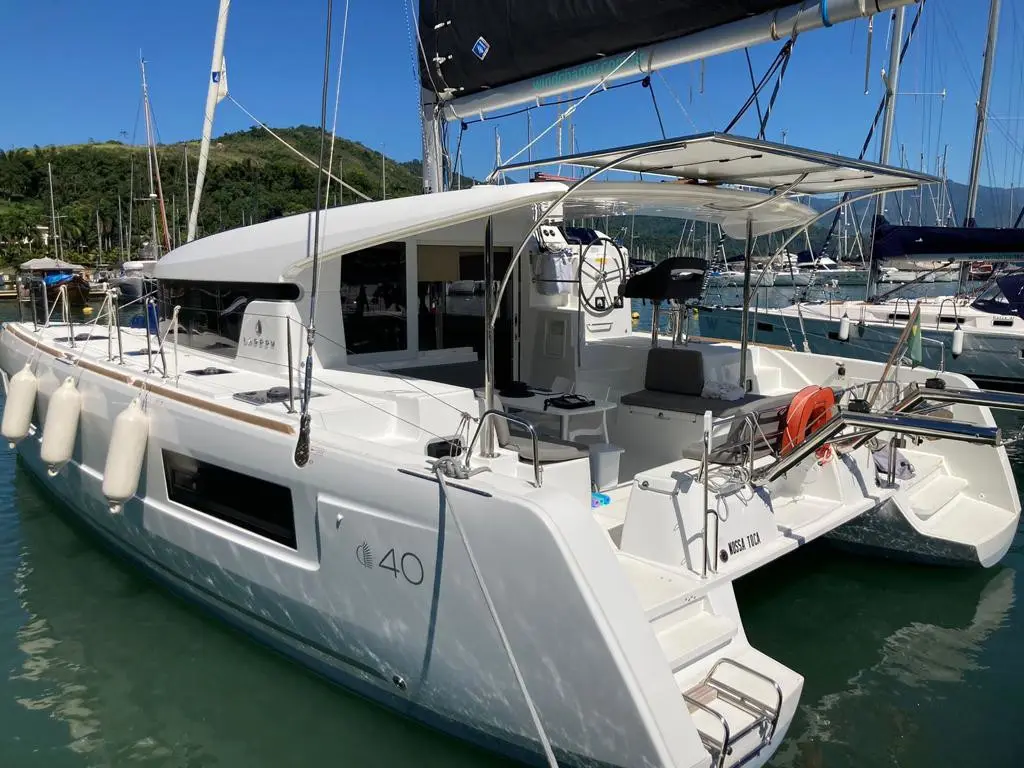 ATMOSFERA W, Lagoon 40