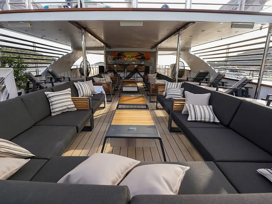 Freedom, Interior image