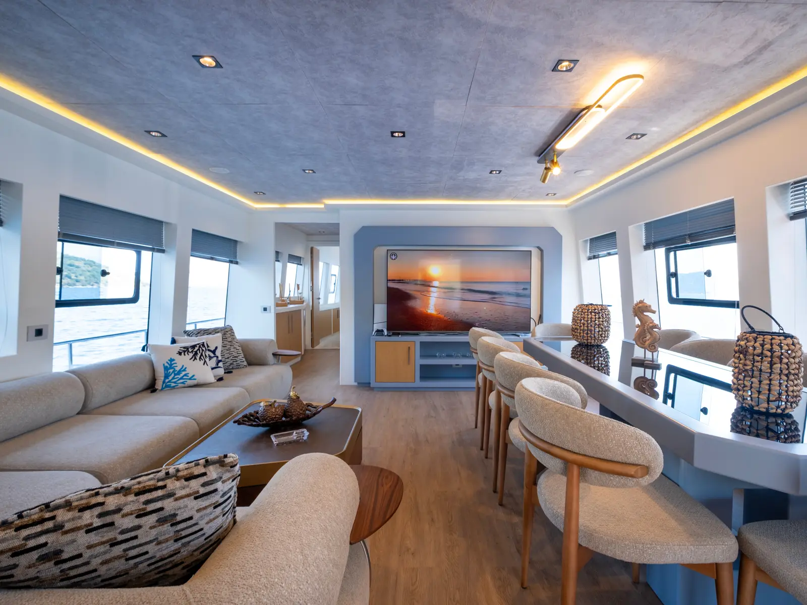 OZDE 2, Interior image