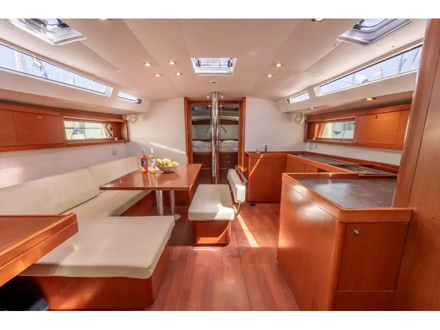 Deep Blue, Interior image