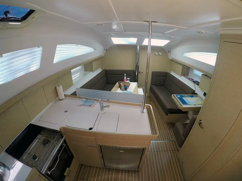 Silente, Interior image