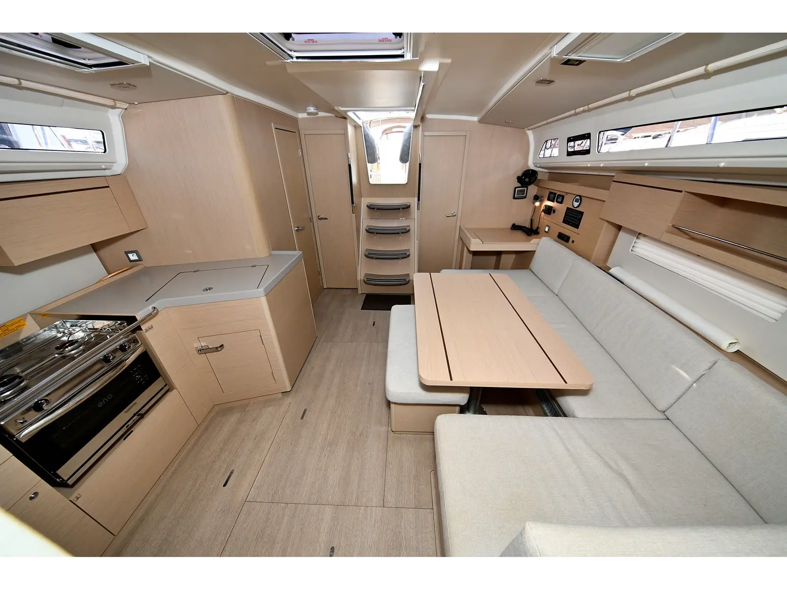 Orion, Interior image