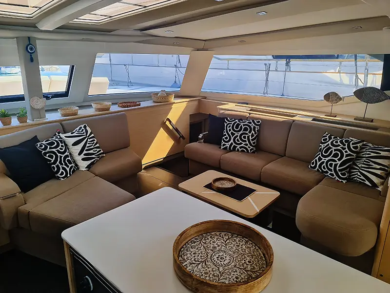Breezer, Interior image