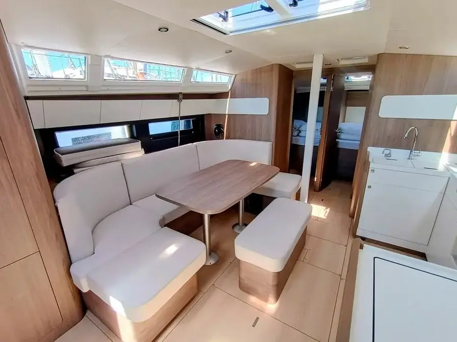 MMX, Interior image