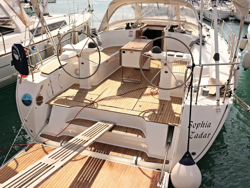 SOPHIA, Exterior images