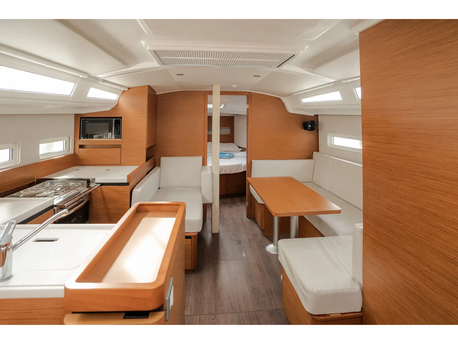 Pheia - Comfort line, Interior image