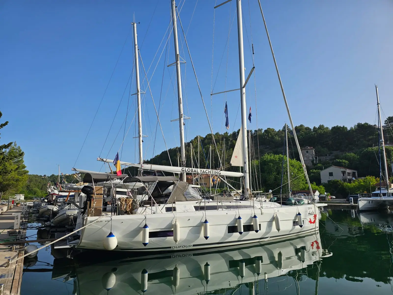 Amalia, Dufour 470