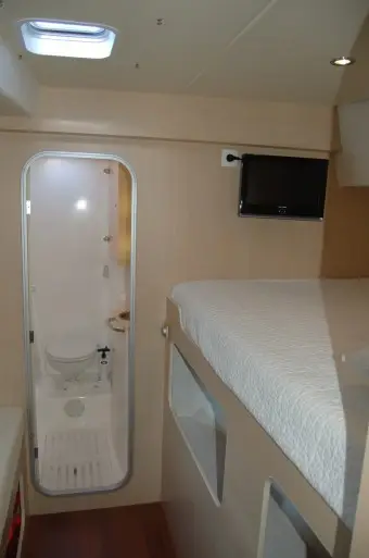 Iris, Double Cabin 1