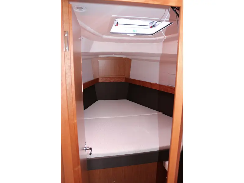 ANDREA, Interior images