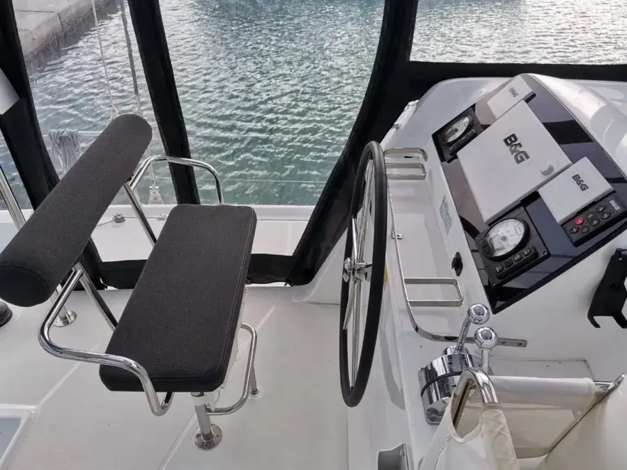 Emma, cockpit