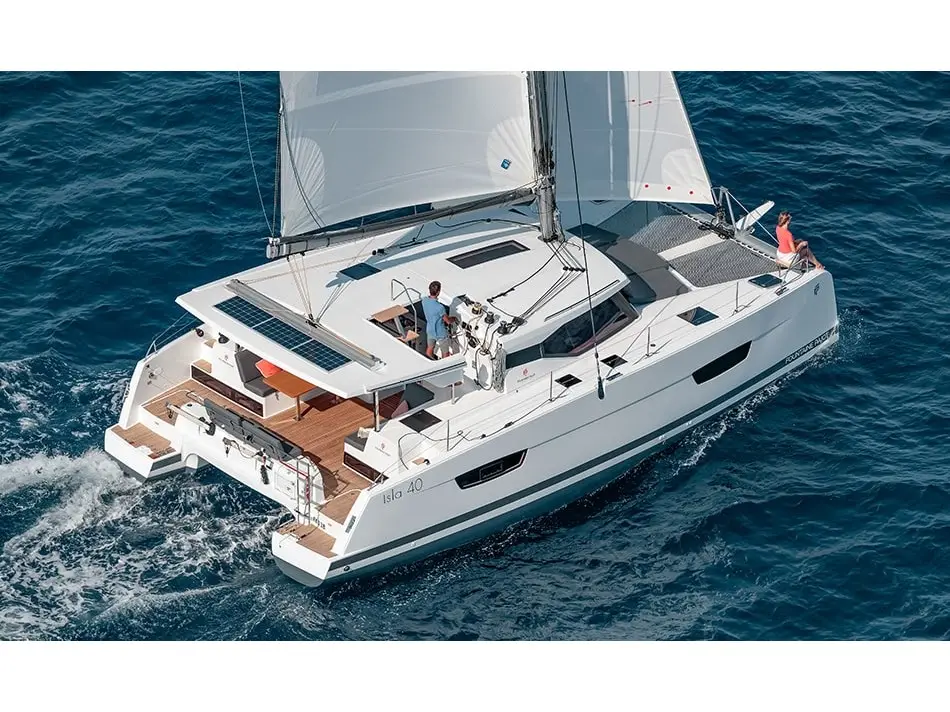 Serenita, Isla 40