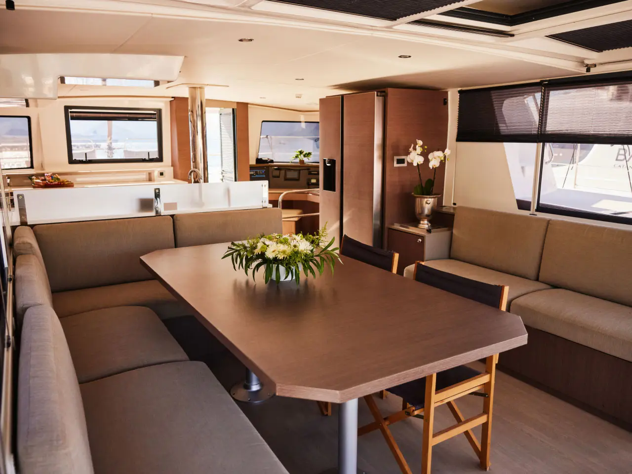Senior, Interior image