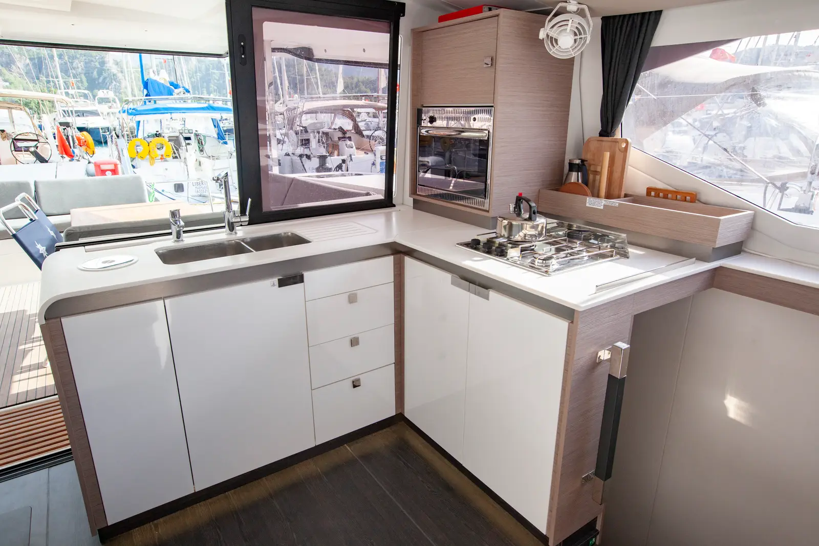 Serenita, Galley