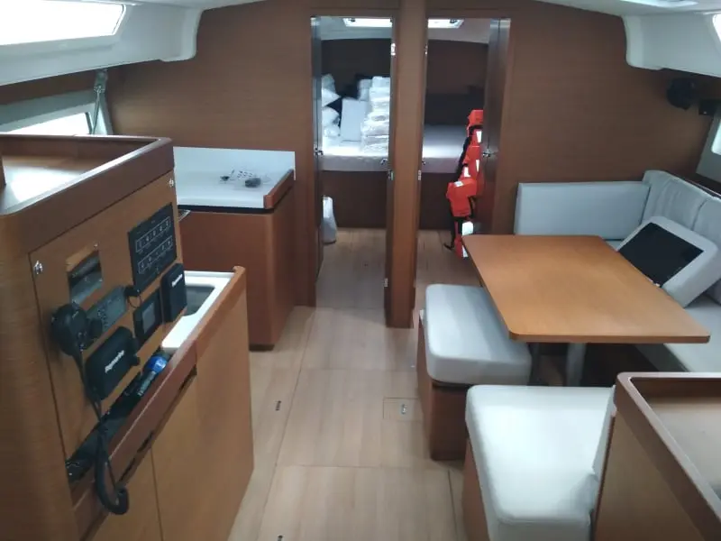 LARA, Interior image