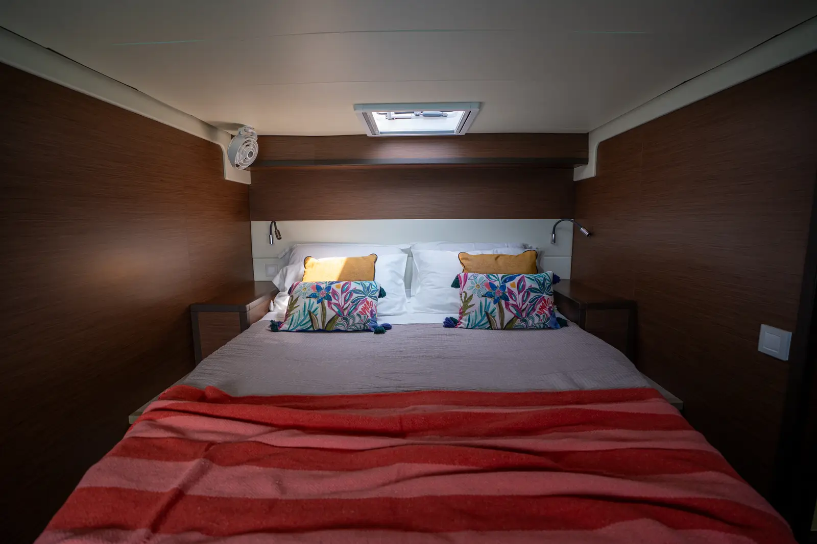 SAILUXE - Fichissimo, Cabin