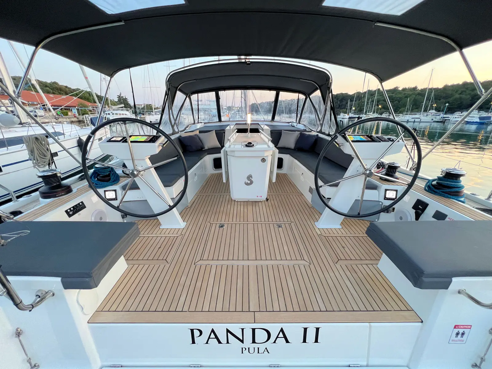 Panda II, photograph 13