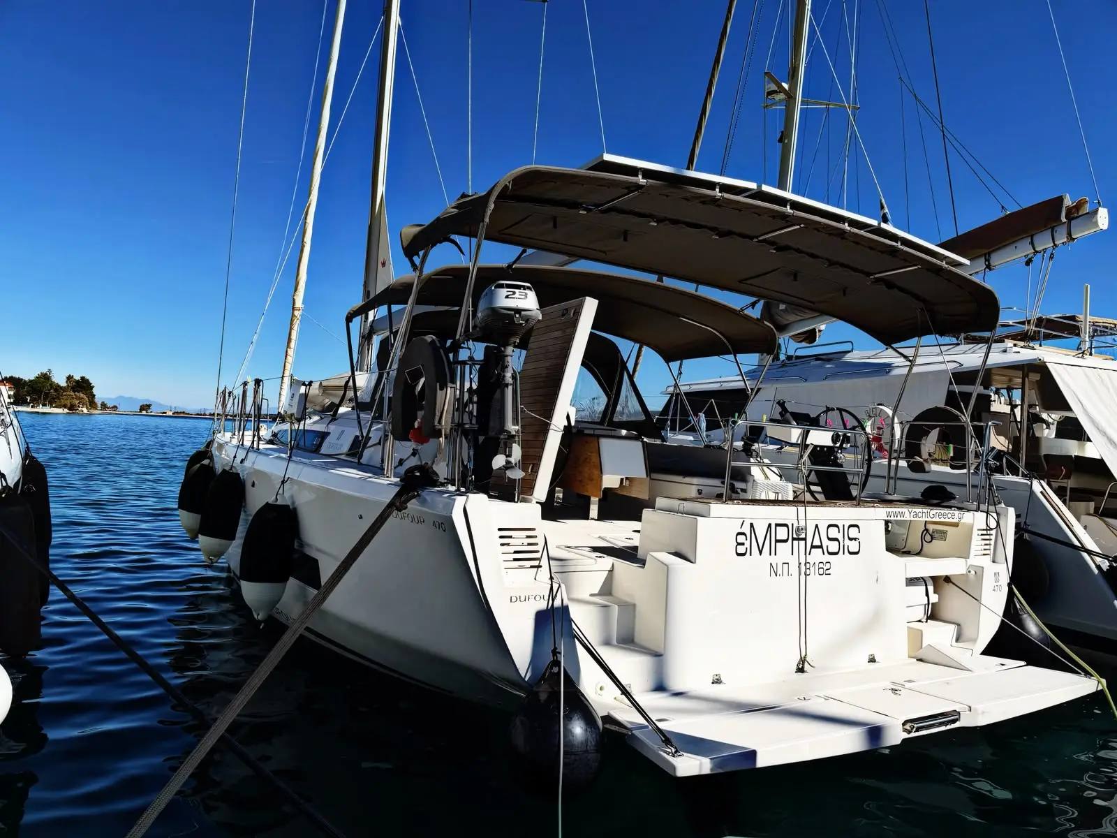 Emphasis, Dufour 470
