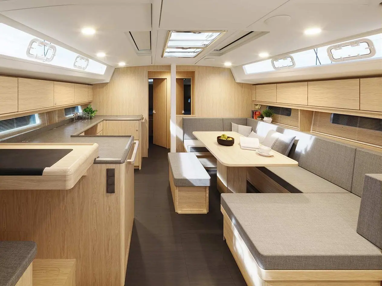 Infinity, Interior image