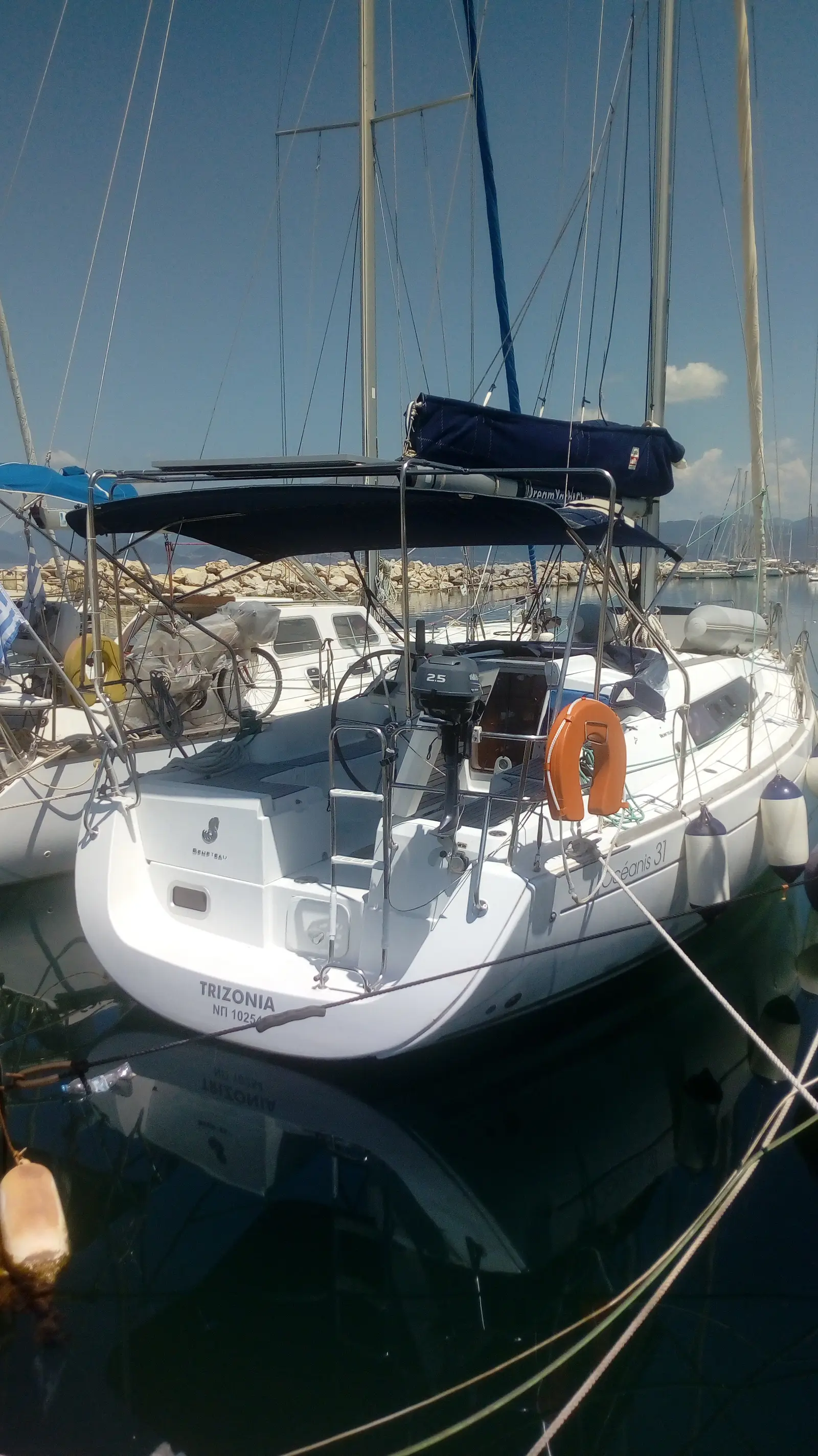 TRIZONIA , photograph 11