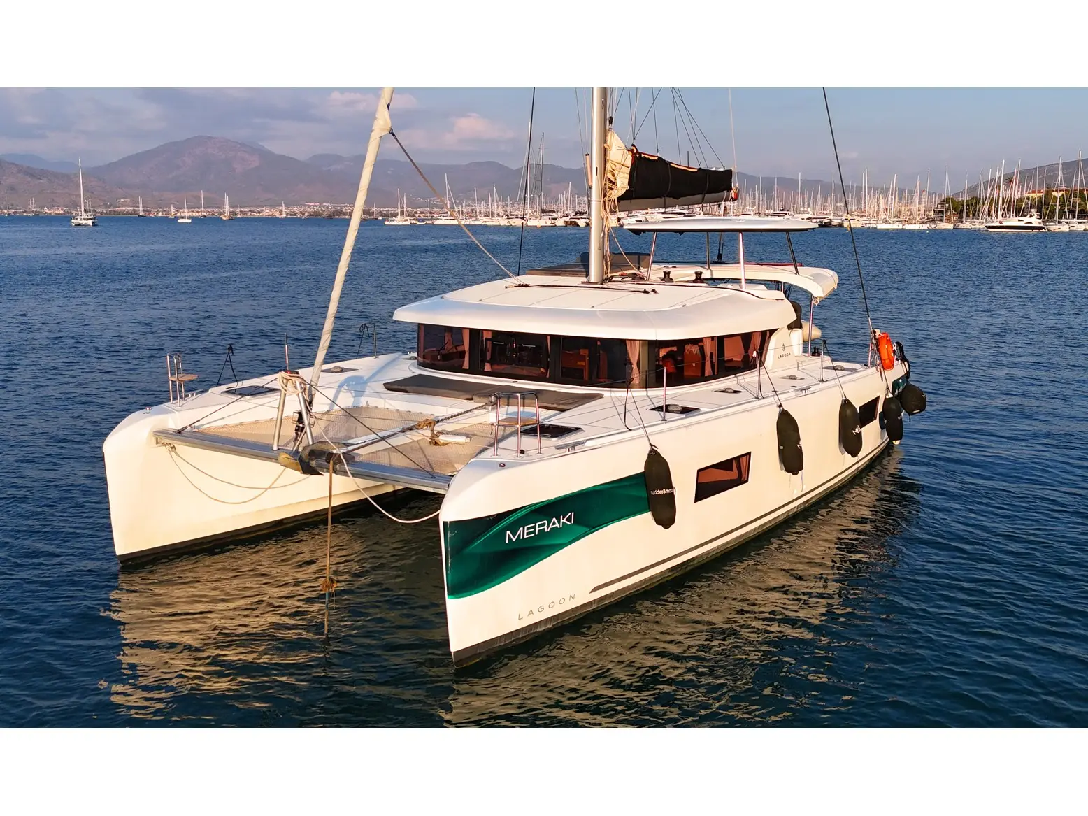 Meraki, Lagoon 42