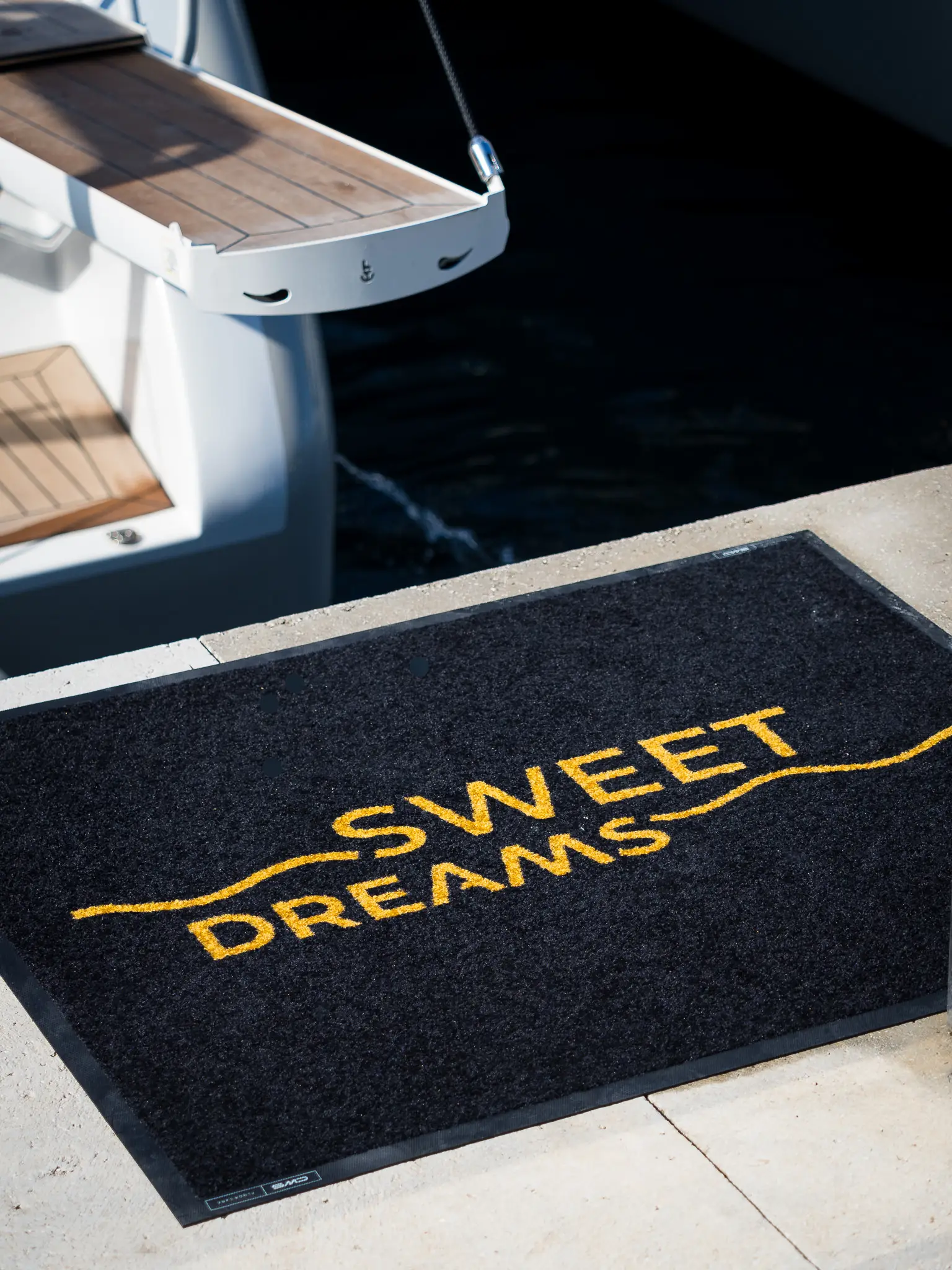SWEET DREAMS, photograph 31