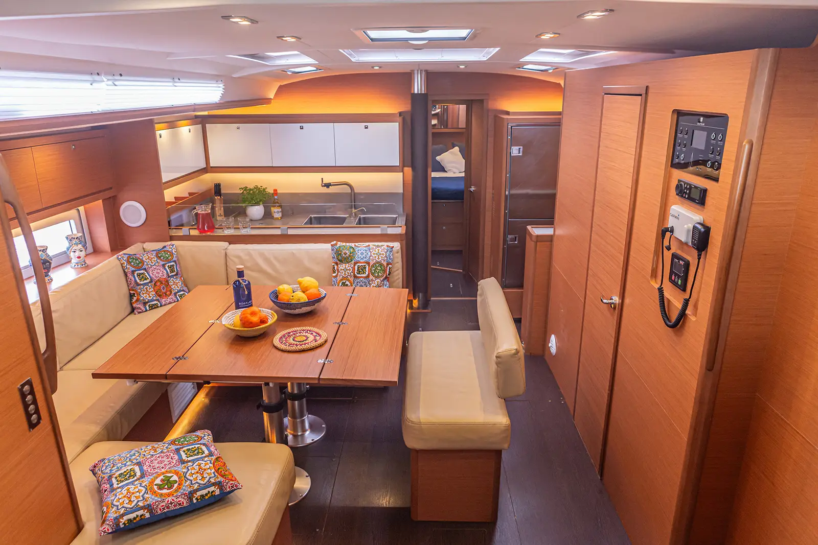 Wish Planet, Interior image