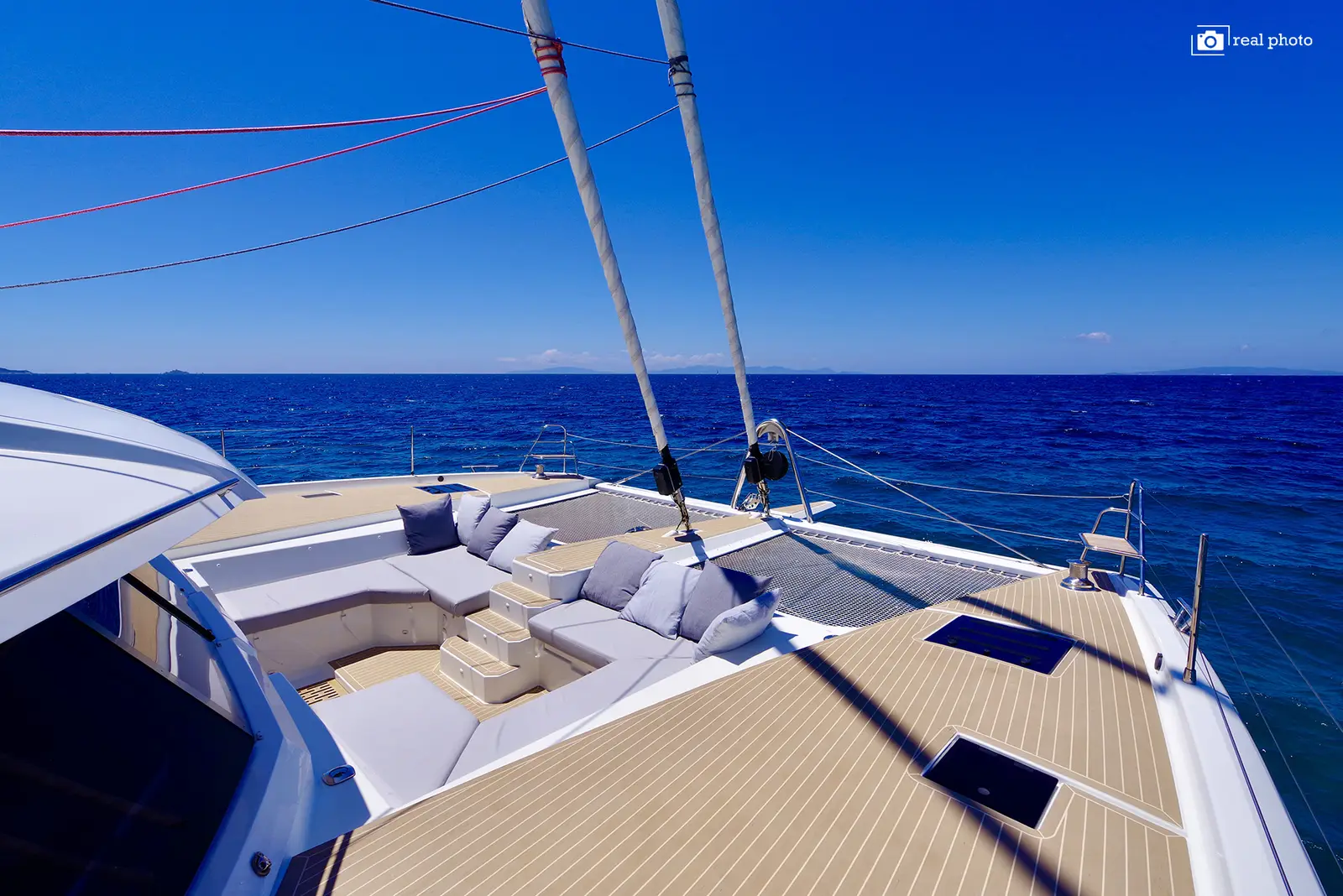 Maurice - Luxury Catamaran, A/C, Generator, Water maker, photograph 8