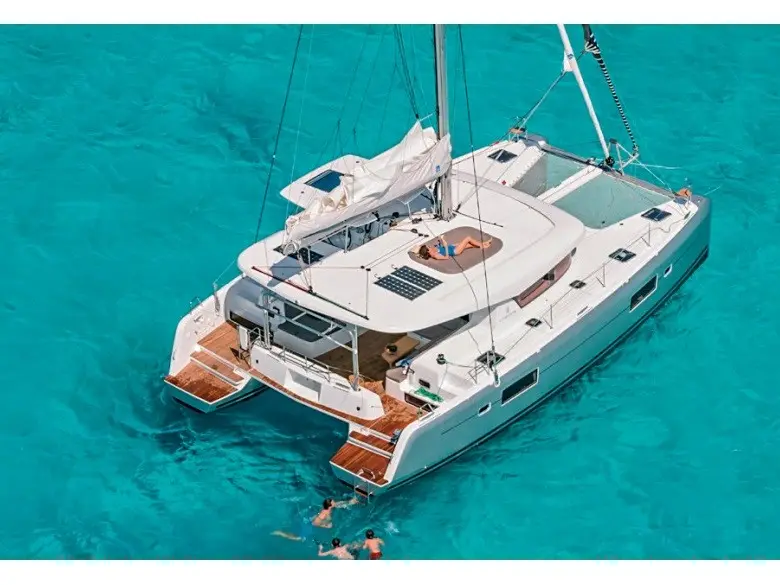 Sail Adasu, Main image