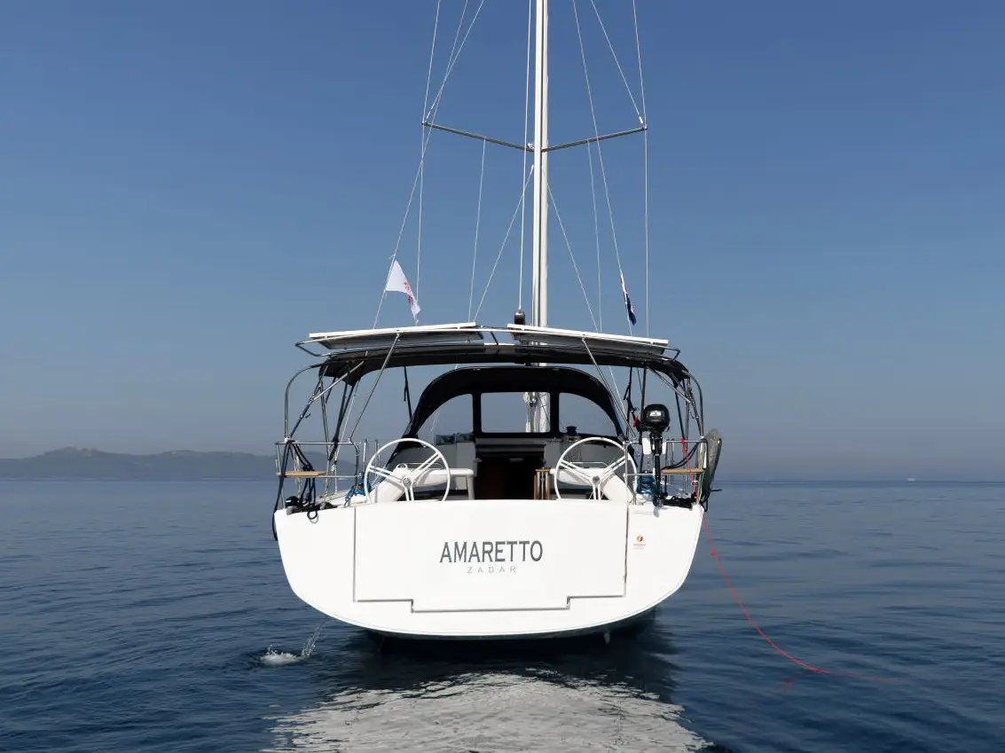 Amaretto, Main image